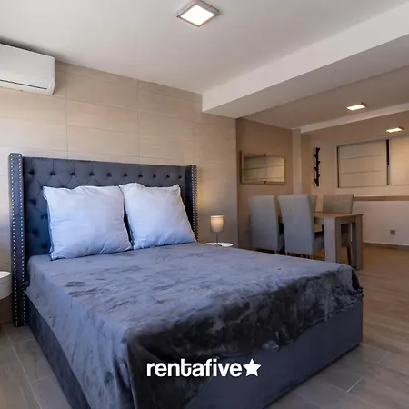 Rentafive Estudio Parking Piscina Apartment